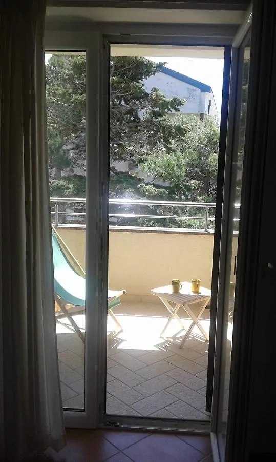 Apartment House Nono Povljana 0*,  Kroatien