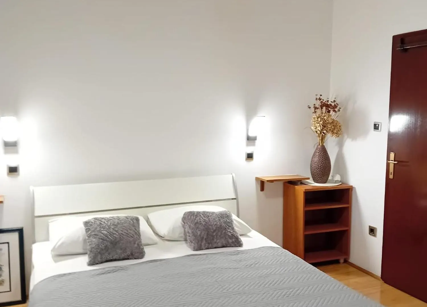 Apartment House Nono Povljana