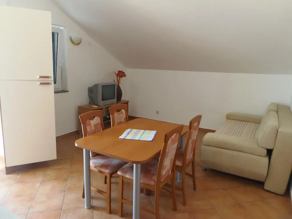 Apartment House Nono Povljana Kroatien