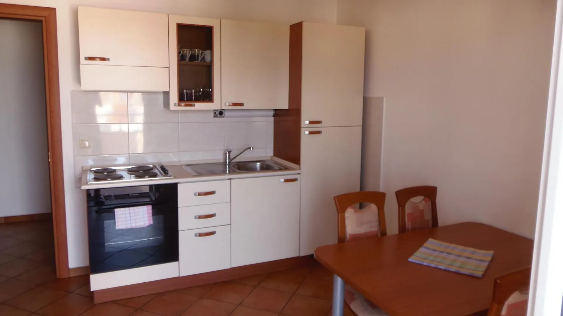 Apartment House Nono Povljana