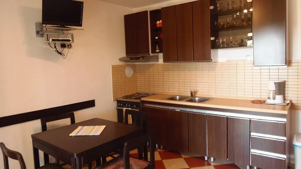 Apartment House Nono Povljana Croazia