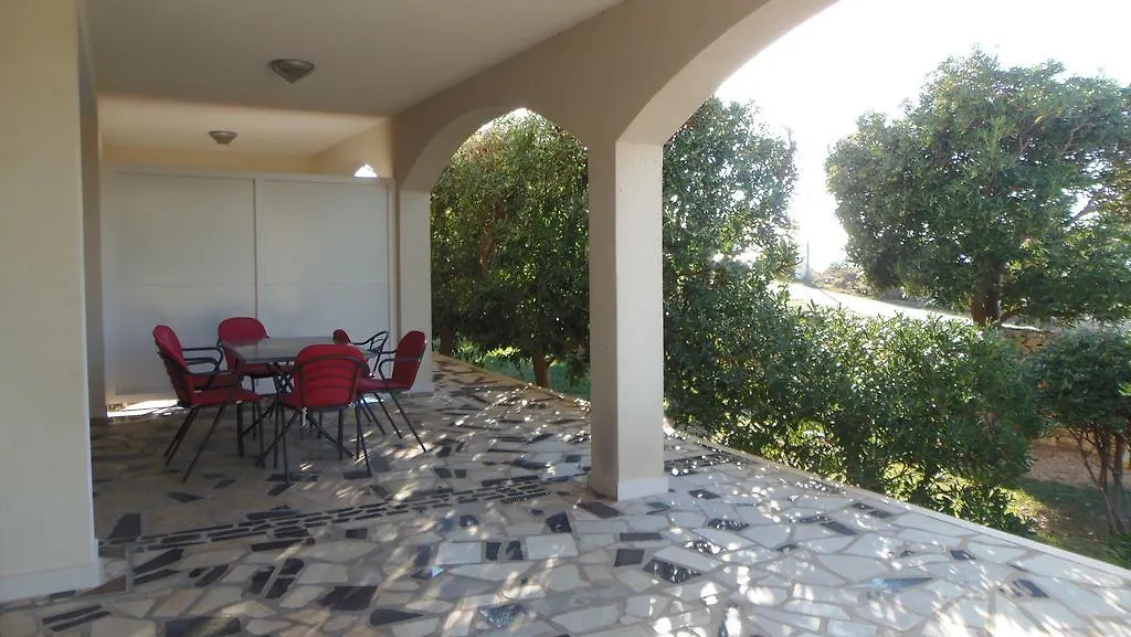 Apartment House Nono Povljana